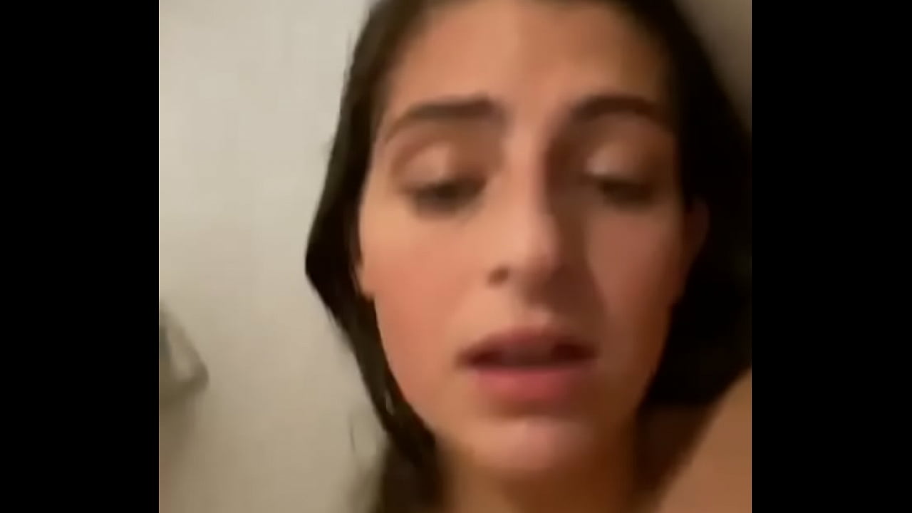 Hottie aux yeux bleus, courtes vidéos de sexe à domicile, une sélection de