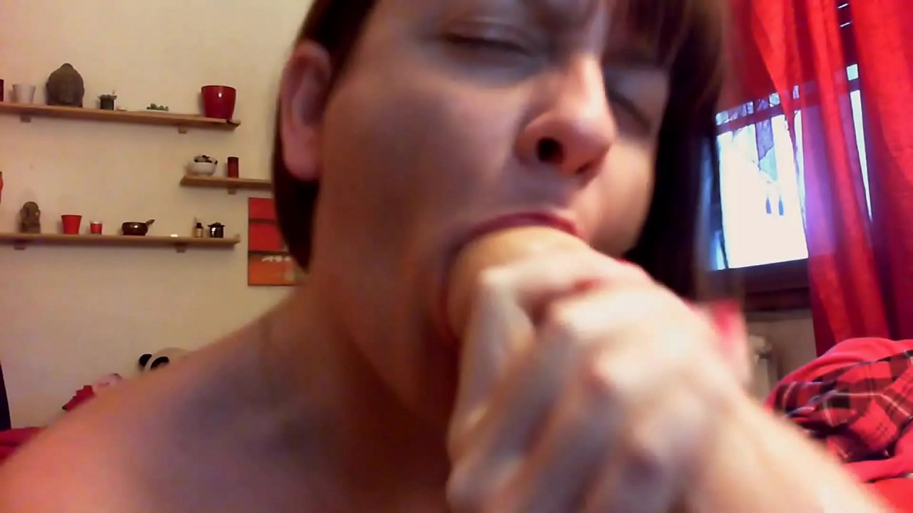 Un grand orgasme pour ta sale sœur, ouvre ta bouche et bois le tout